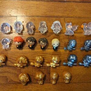 24 Harry Potter Pencil Toppers 2023